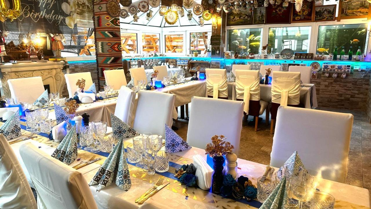 Aparthotel Guzulka & Restaurant Berlin Luaran gambar