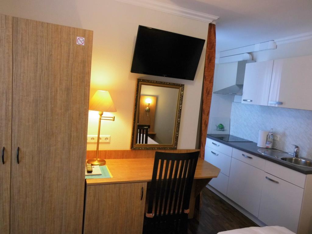 Aparthotel Guzulka & Restaurant Berlin Luaran gambar