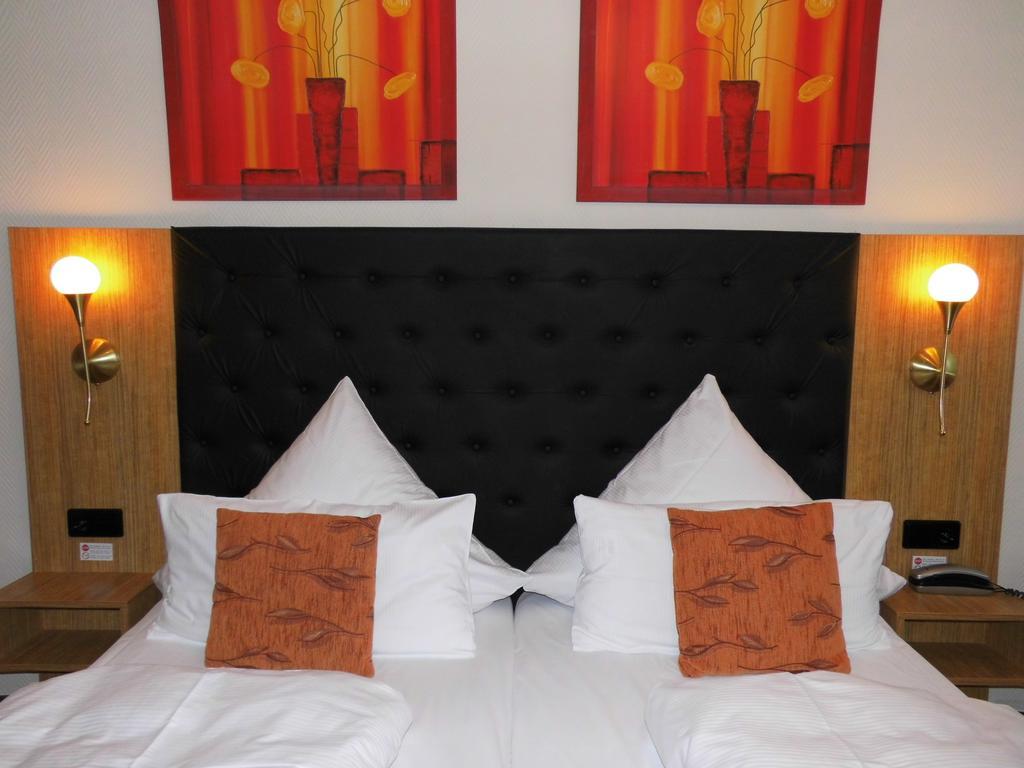 Aparthotel Guzulka & Restaurant Berlin Luaran gambar