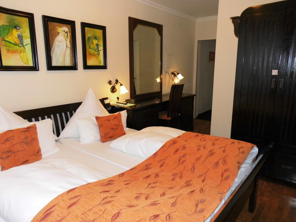 Aparthotel Guzulka & Restaurant Berlin Luaran gambar