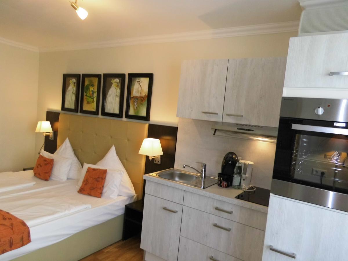 Aparthotel Guzulka & Restaurant Berlin Luaran gambar